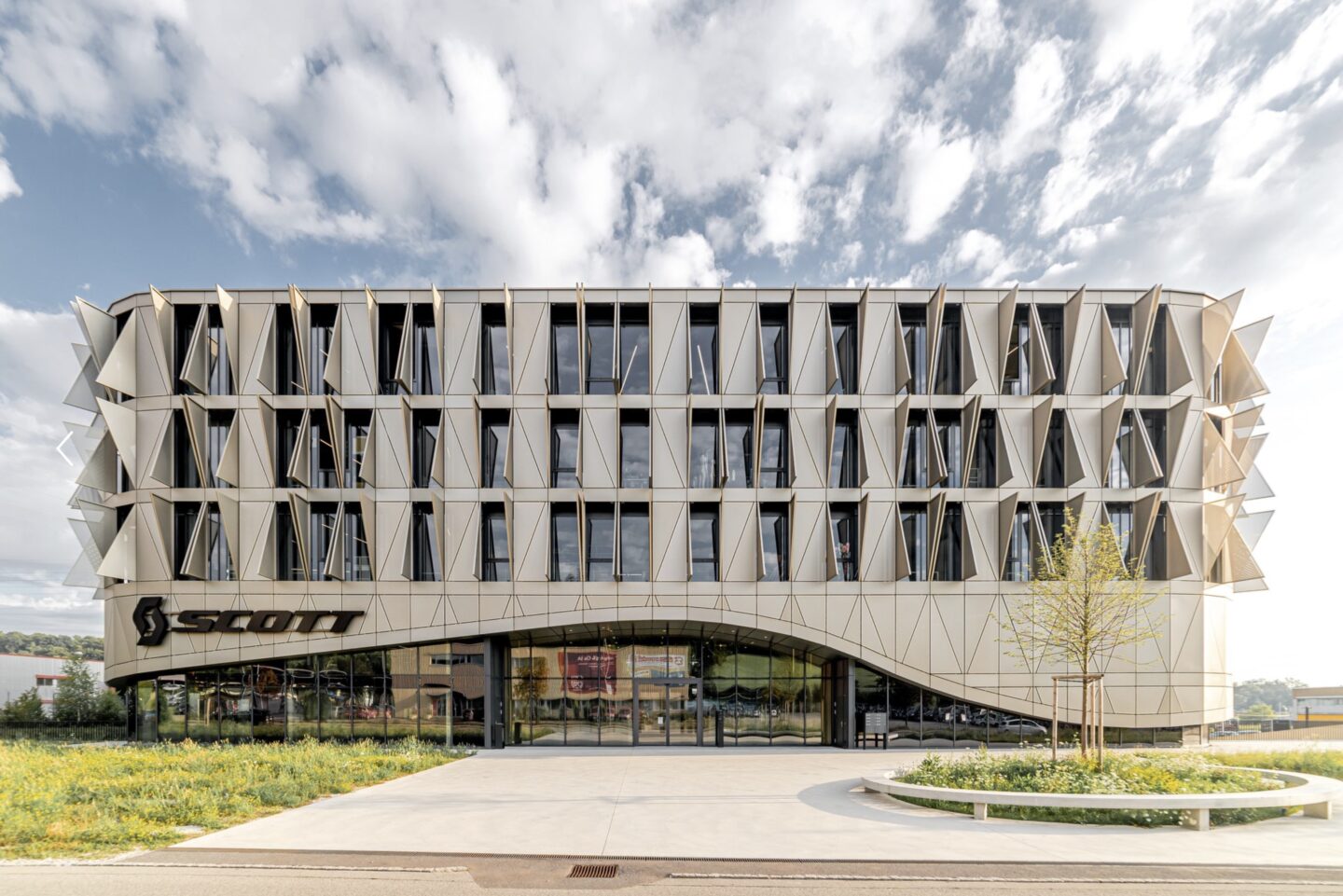 232 Headquarter Scott 02